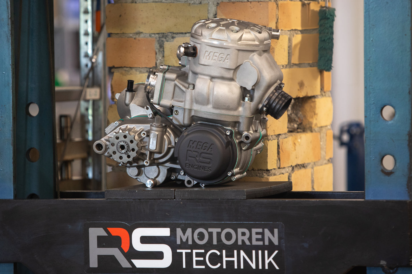 MEGA-RS SC750 GP24
